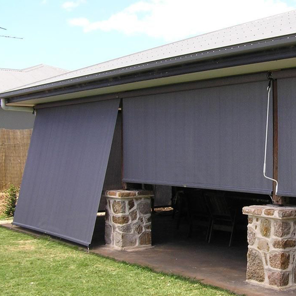 Outdoor roller shade